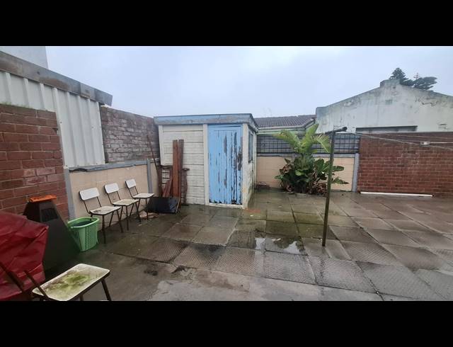 3 BEDROOM FREEHOLD FOR SALE IN WESTRIDGE